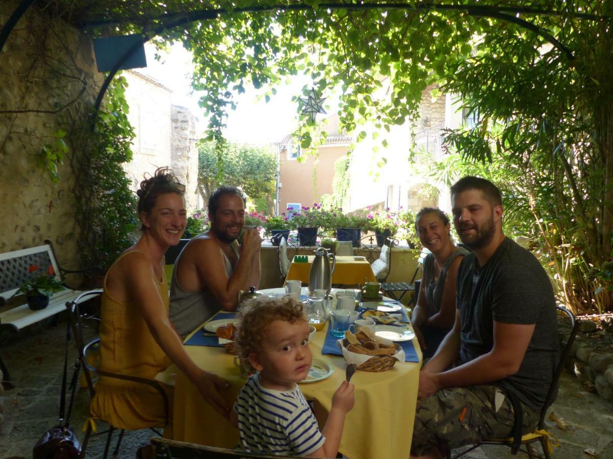 Soleil Et Ombre Villedieu (Vaucluse) Exterior foto